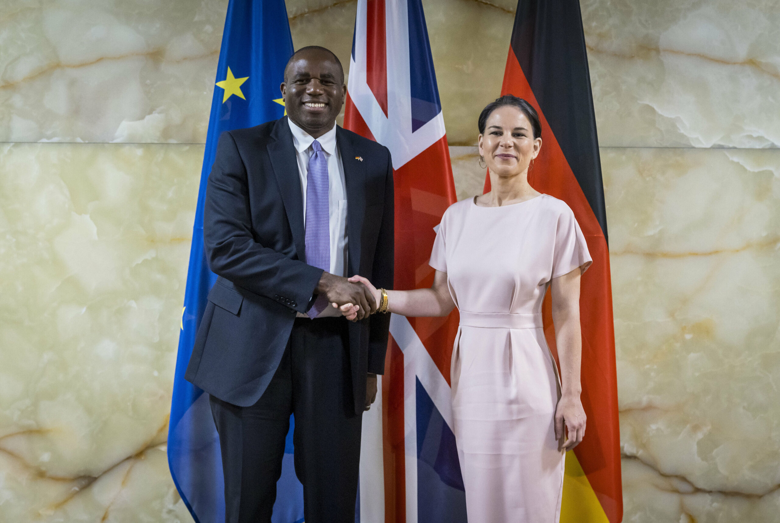 David Lammy, el secretario de Relaciones Exteriores, viajó a Berlín para reunirse con su homóloga alemana, Annalena Baerbock