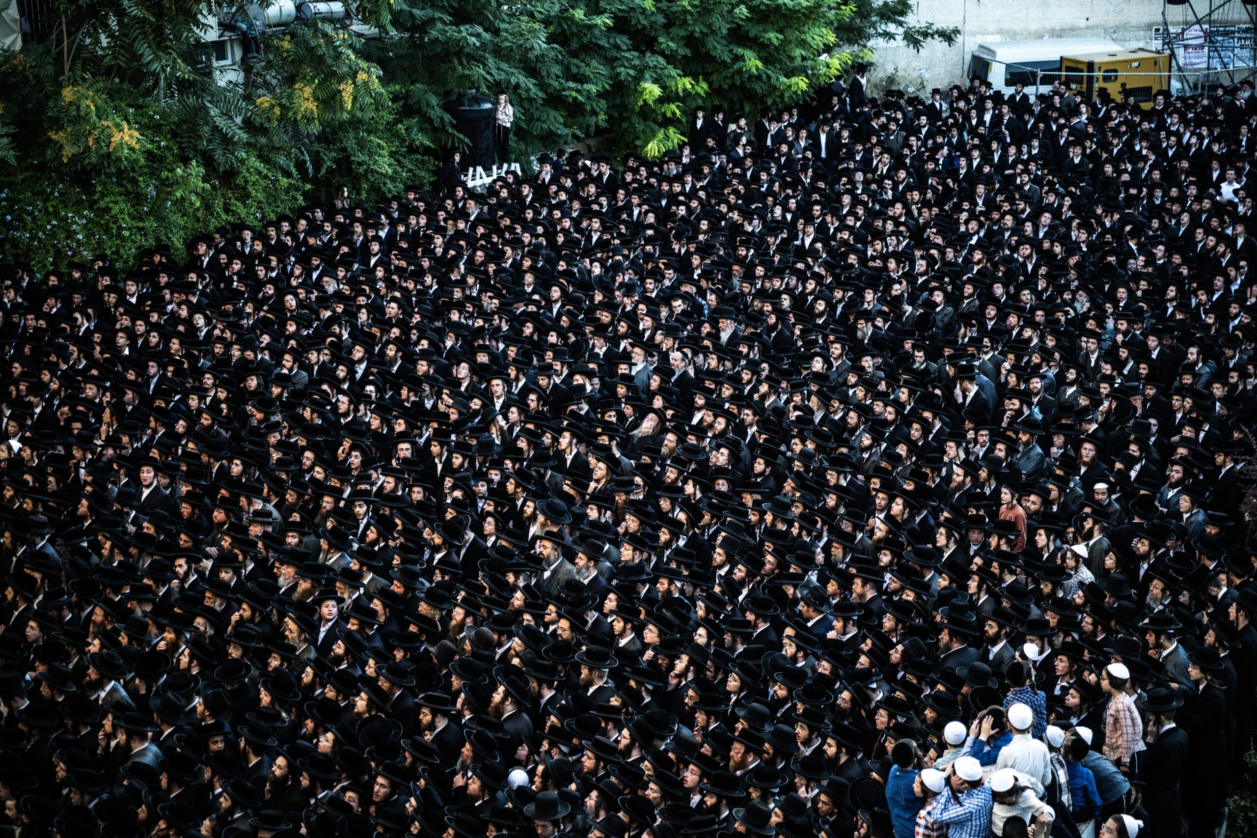 Miles de Haredim se reunieron después de que el tribunal supremo dictaminara que podían ser reclutados en el ejército como otros ciudadanos